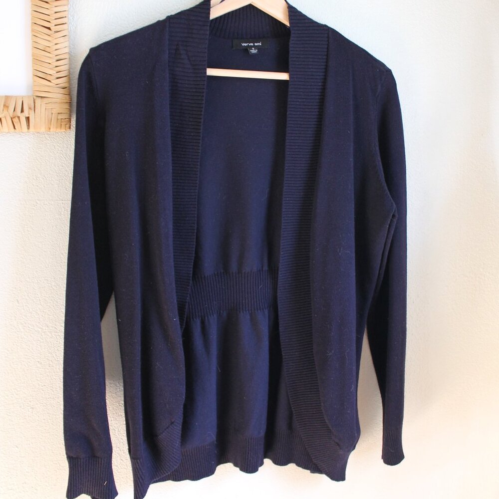 Add to bundle for $5! Verve ami cardigan